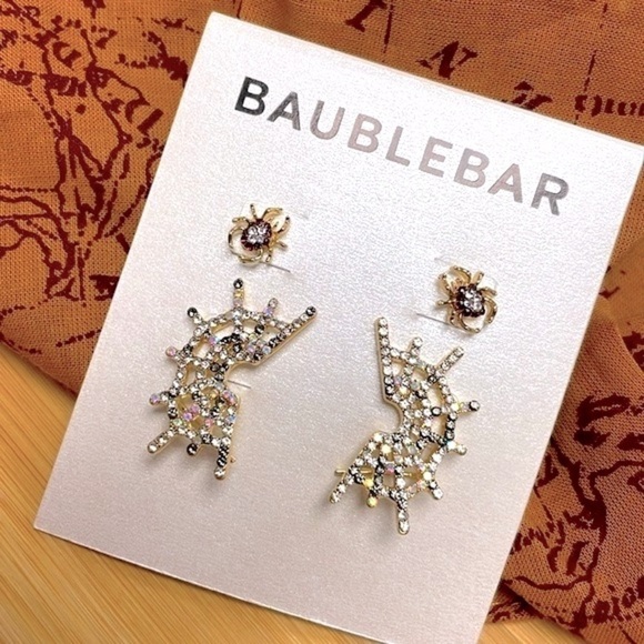 Brand New BaubleBar Set of 2 Pairs Halloween Post Earrings Spider Cobweb Sparkly - Picture 8 of 14